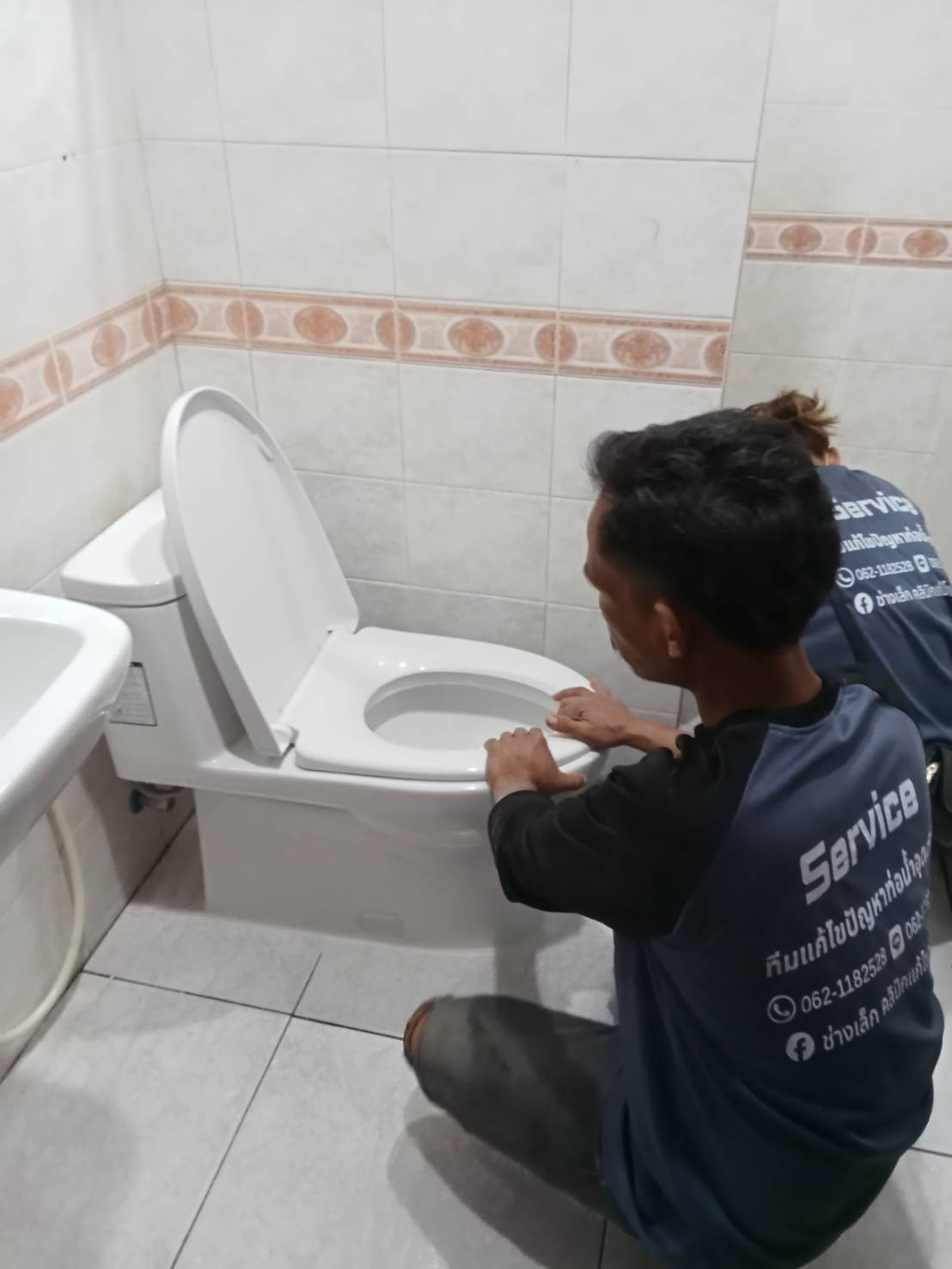 8 - https://แก้ไขท่อตันกรุงเทพภาคกลาง.com | ช่างเล็ก คลินิกแก้ไขท่อตัน บริการทะลวงท่อ ส้วมตัน อ่างล้างจานตัน โดยช่างงูเหล็กมืออาชีพ บริการด่วน 24 ชม. ทั่วกรุงเทพฯ แก้ไม่ได้ไม่คิดเงิน รับประกันงาน 45 วัน ปรึกษาฟรี